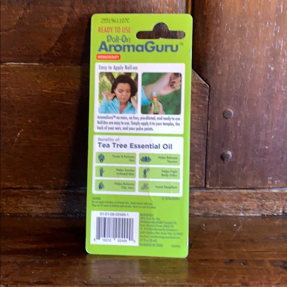 AromaGuru Tea Tree Essential Oil Blend Roll-On - Picture 2 of 4